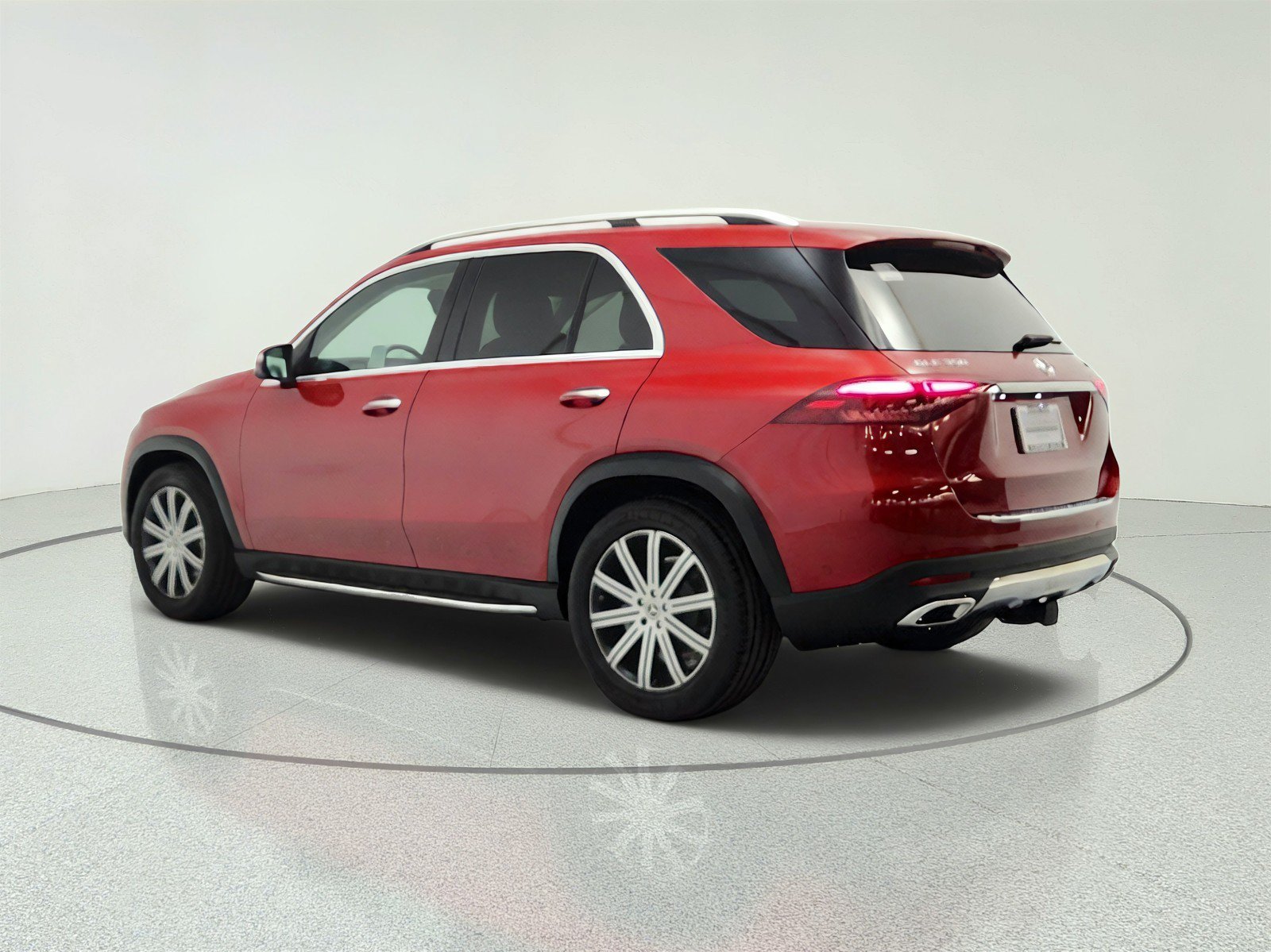 Used 2024 Mercedes-Benz GLE 350 4MATIC image 7