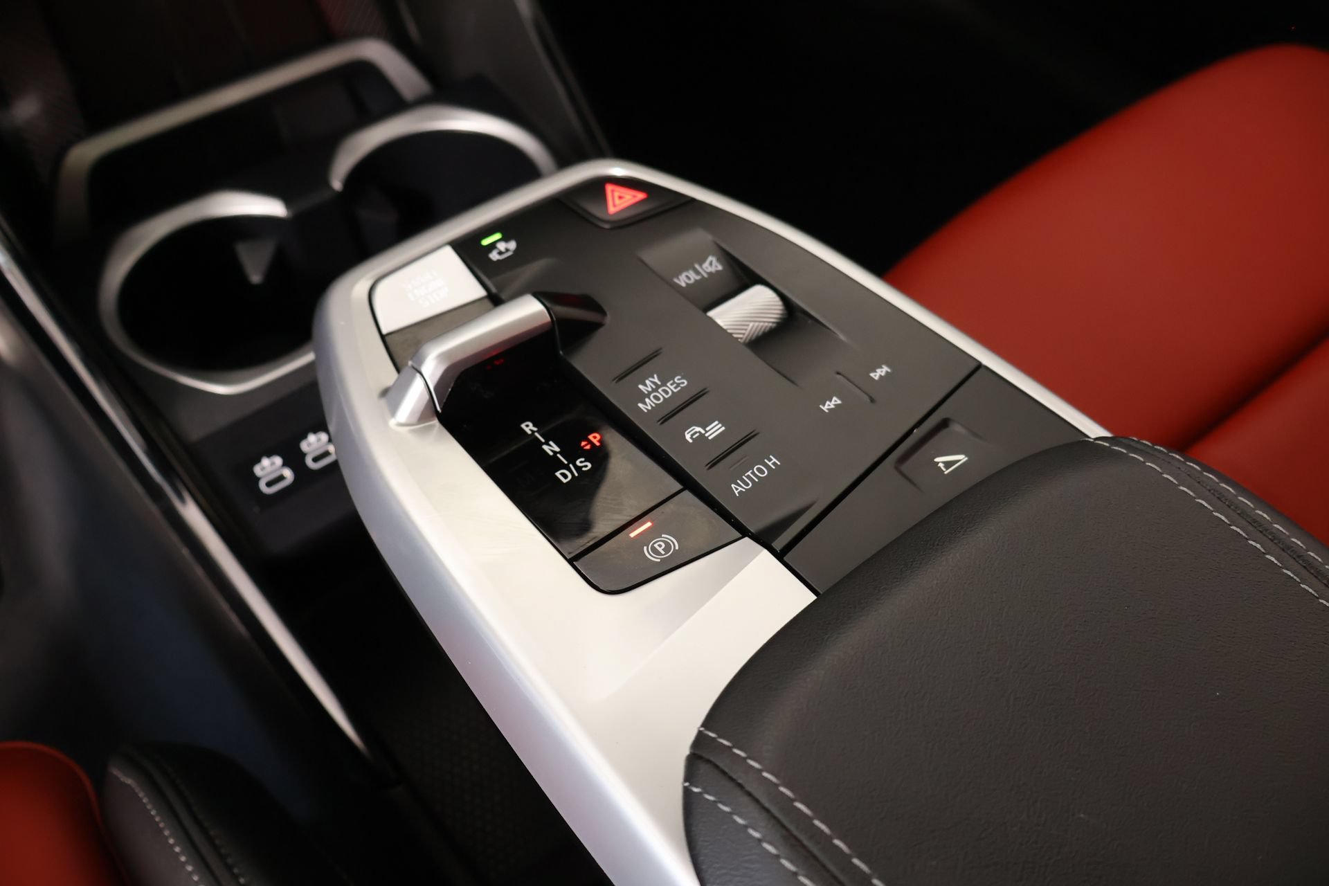 Used 2025 BMW X2 M35i AWD/4WD image 8