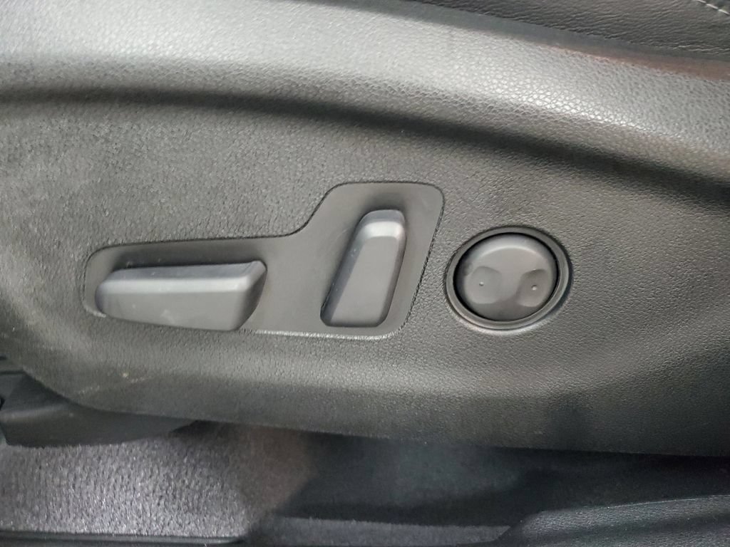 Used 2019 Kia Sorento EX FWD image 19