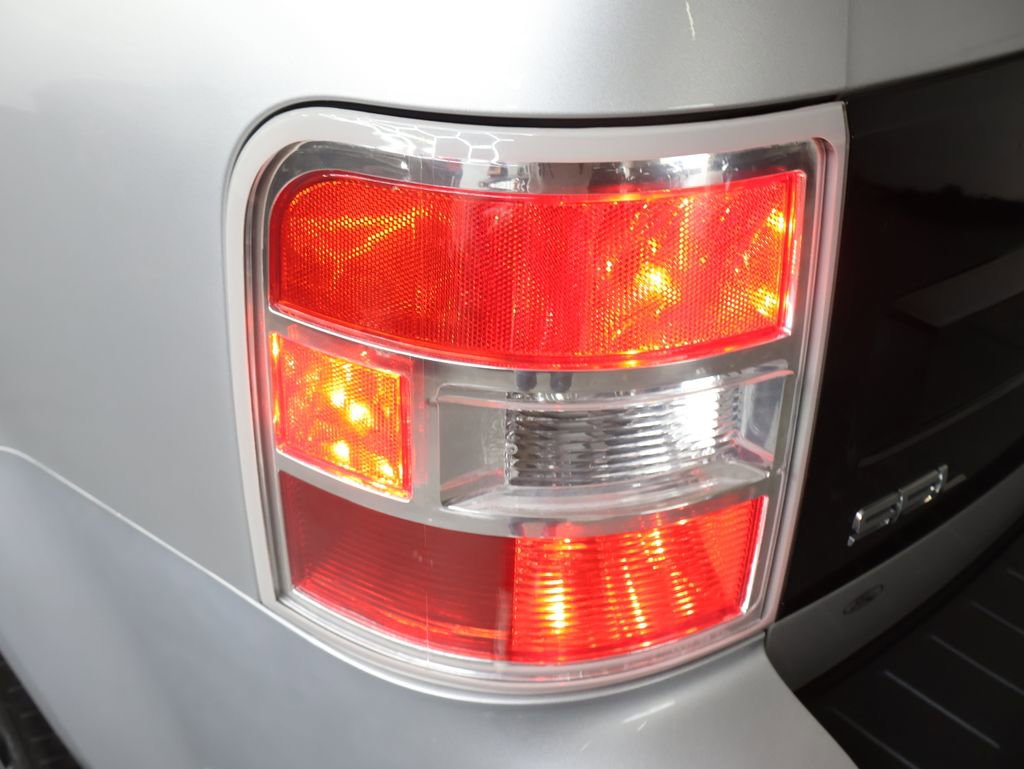 Used 2018 Ford Flex SEL w/ Equipment Group 202A AWD/4WD image 29