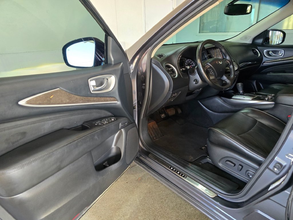 Used 2013 INFINITI JX35 AWD w/ Premium Pkg image 23