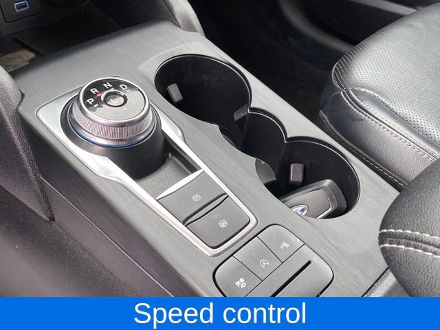 Used 2022 Ford Escape Titanium AWD/4WD image 12