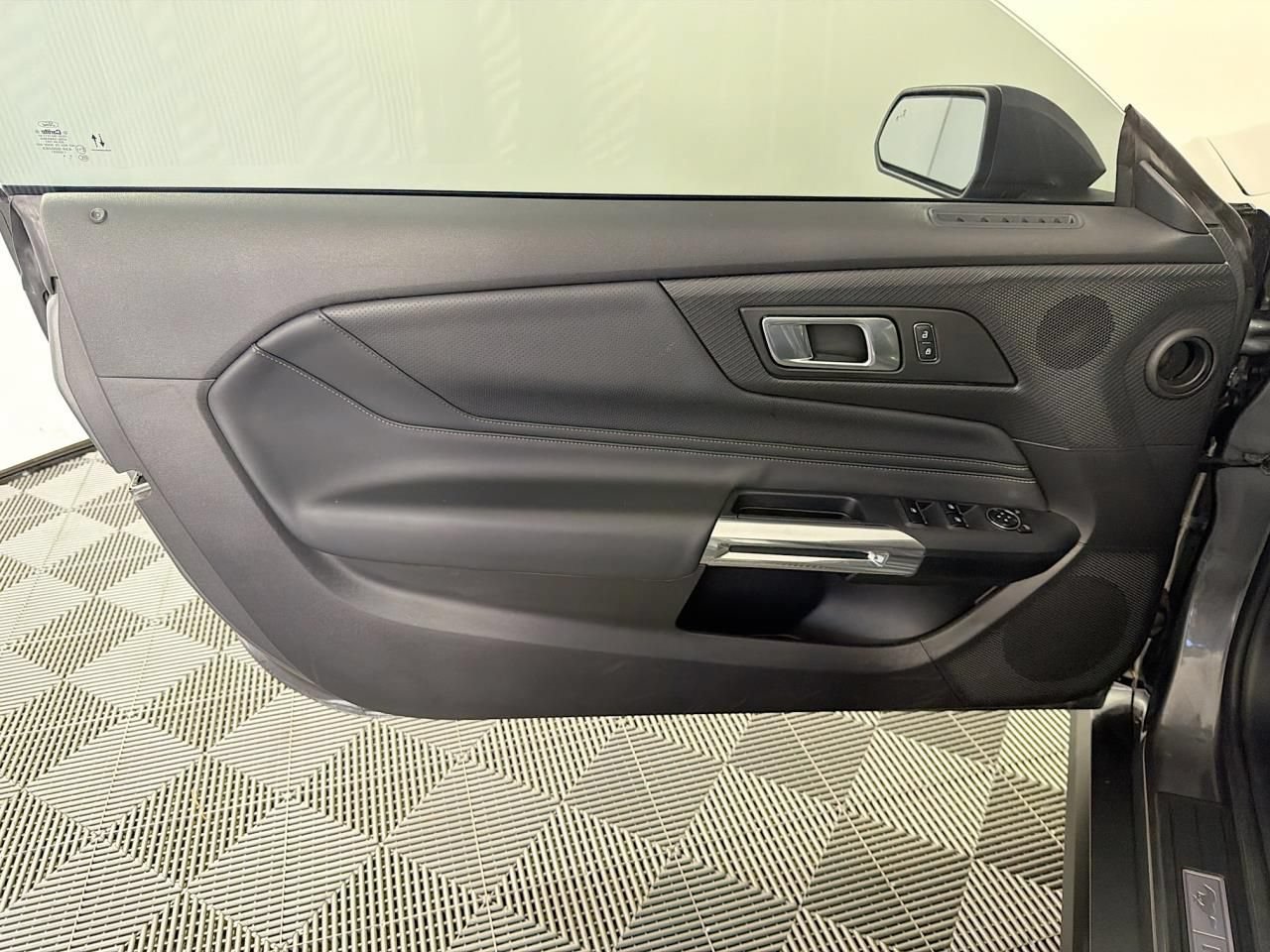 Used 2025 Ford Mustang Premium RWD image 21