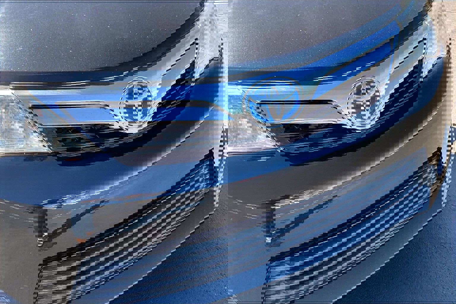 Used 2014 Toyota Camry LE image 8