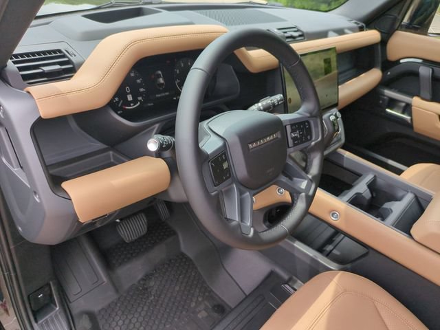 New 2026 Land Rover Defender 110 X-Dynamic SE AWD/4WD image 7