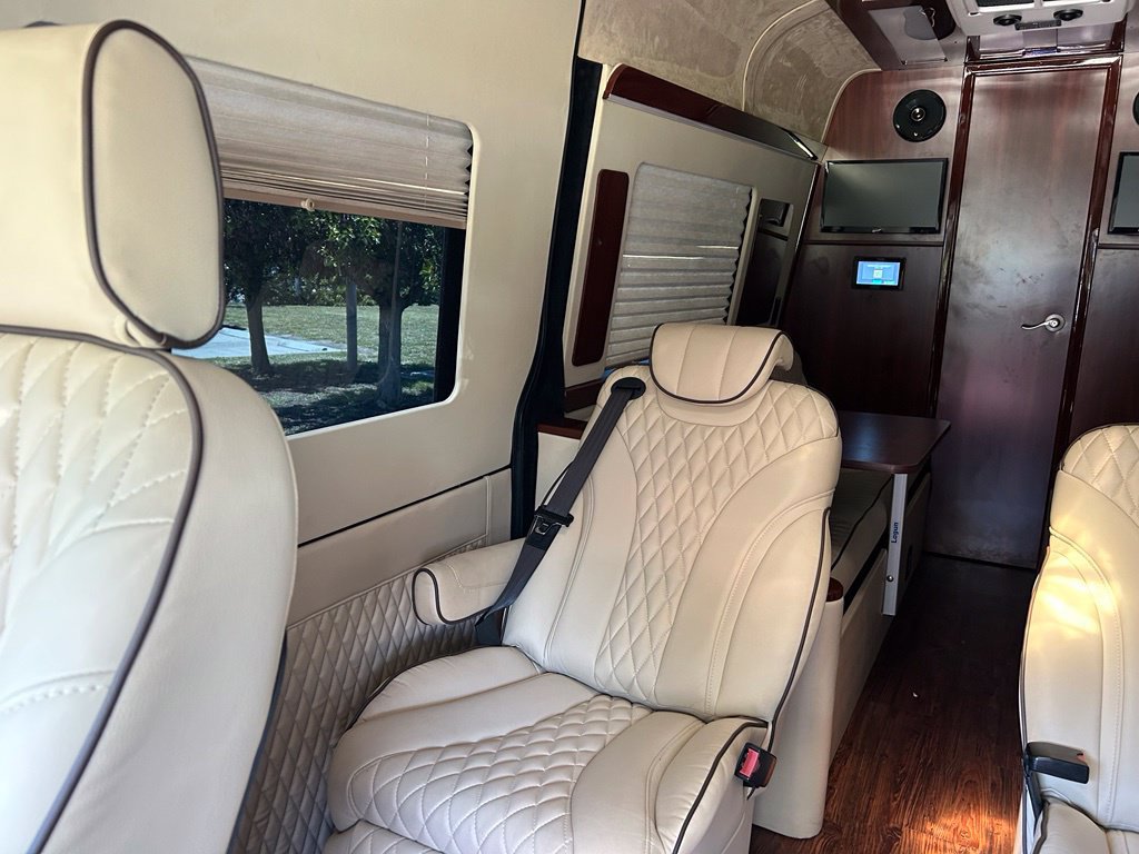 Used 2020 Mercedes-Benz Sprinter 3500 image 10