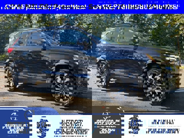 Certified 2025 Volvo XC40 B5 Plus image 1