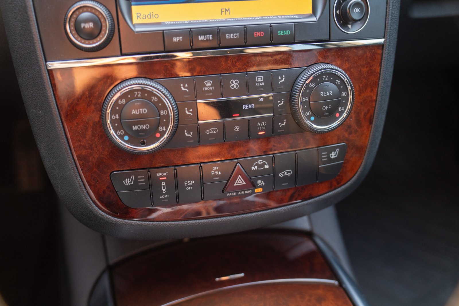 Used 2007 Mercedes-Benz R 63 AMG 4MATIC image 19