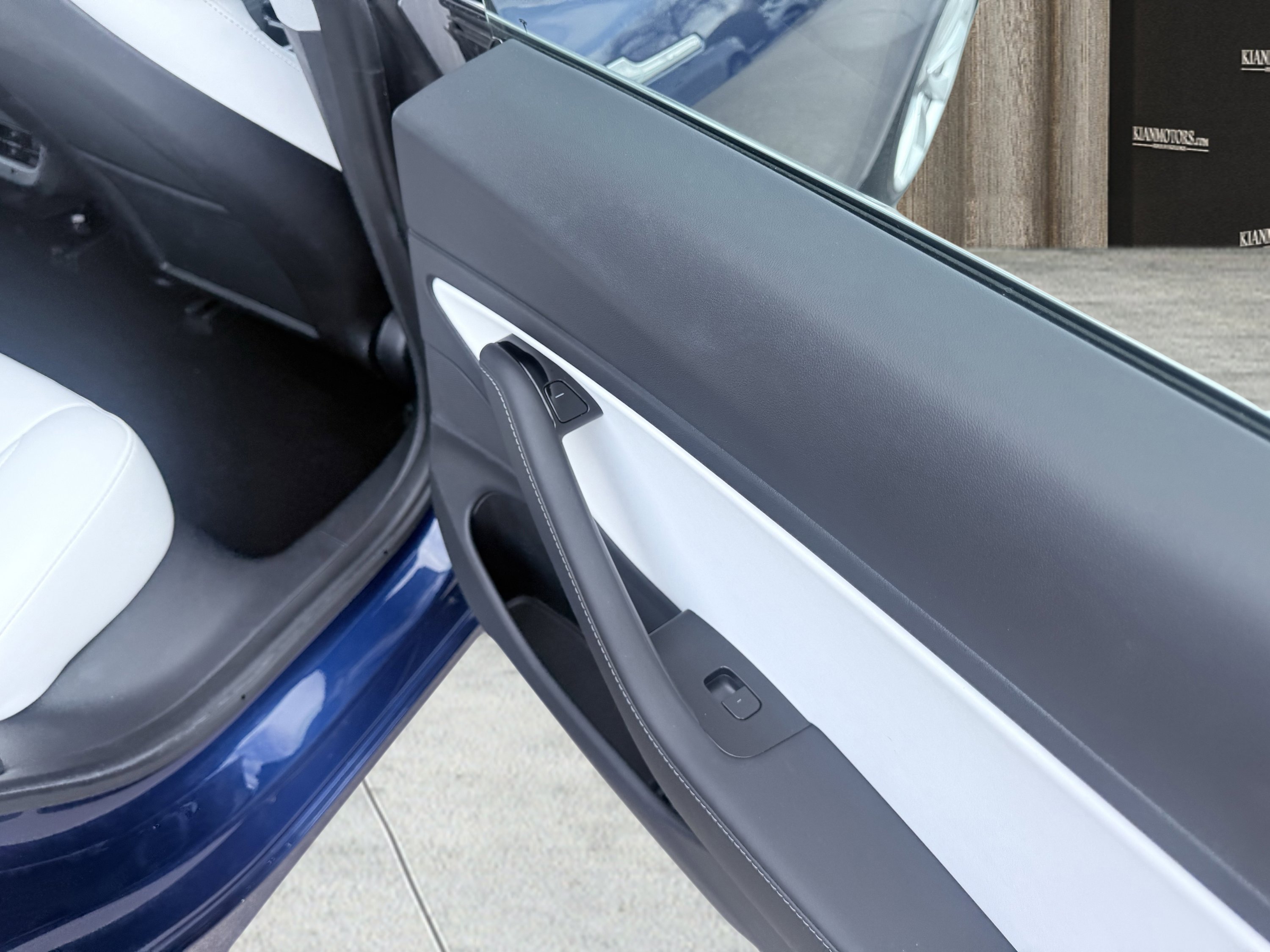 Used 2020 Tesla Model 3 Long Range image 33