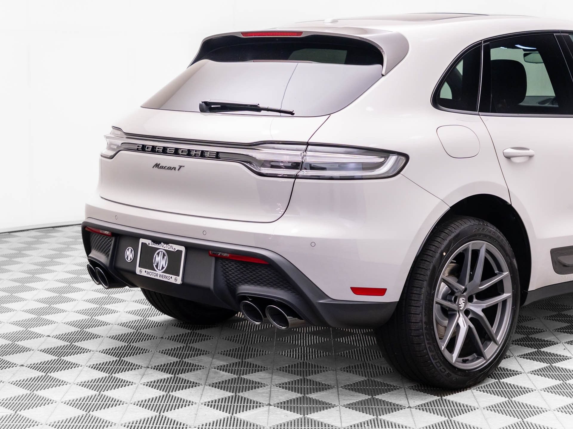 New 2026 Porsche Macan Turbo AWD/4WD image 37