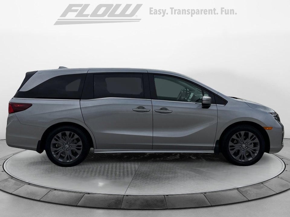 Certified 2025 Honda Odyssey Touring image 10