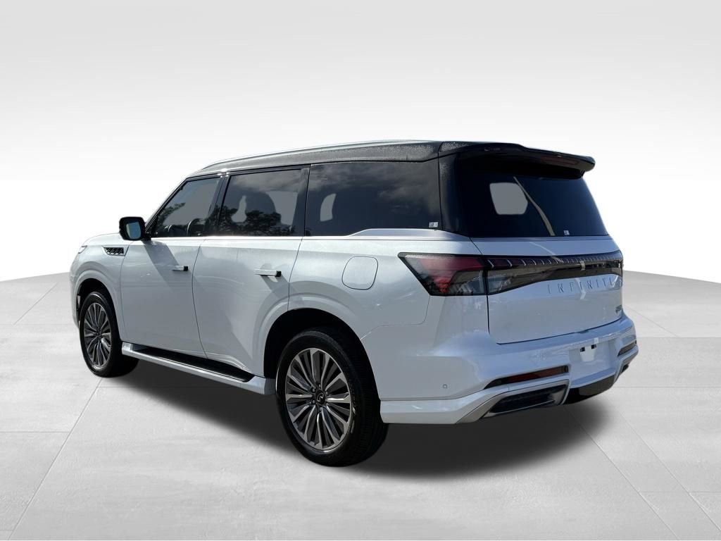 Used 2025 INFINITI QX80 Luxe image 3
