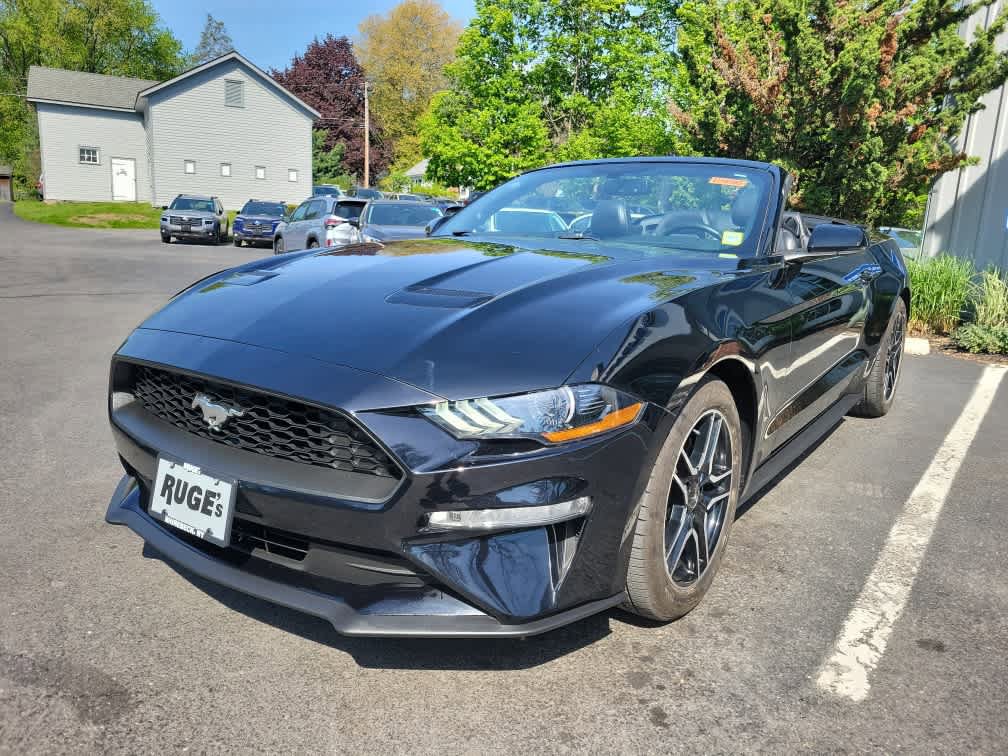 Used 2018 Ford Mustang Premium RWD image 8