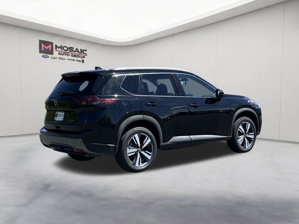Used 2026 Nissan Rogue SL AWD/4WD image 7