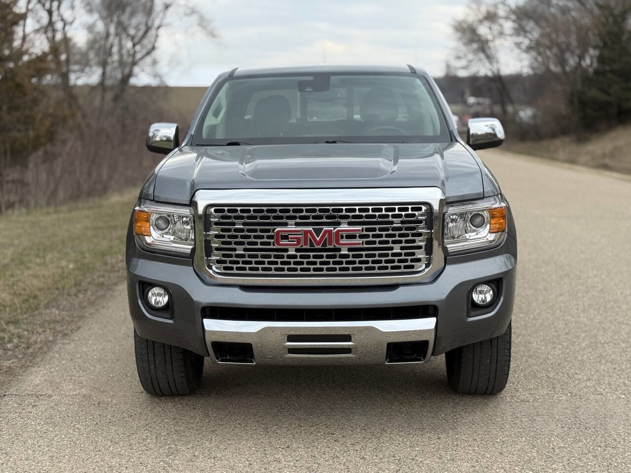 Used 2020 GMC Canyon Denali image 3