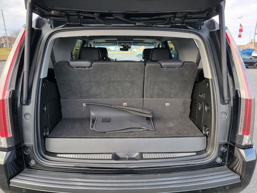 Used 2017 Cadillac Escalade Premium Luxury image 20