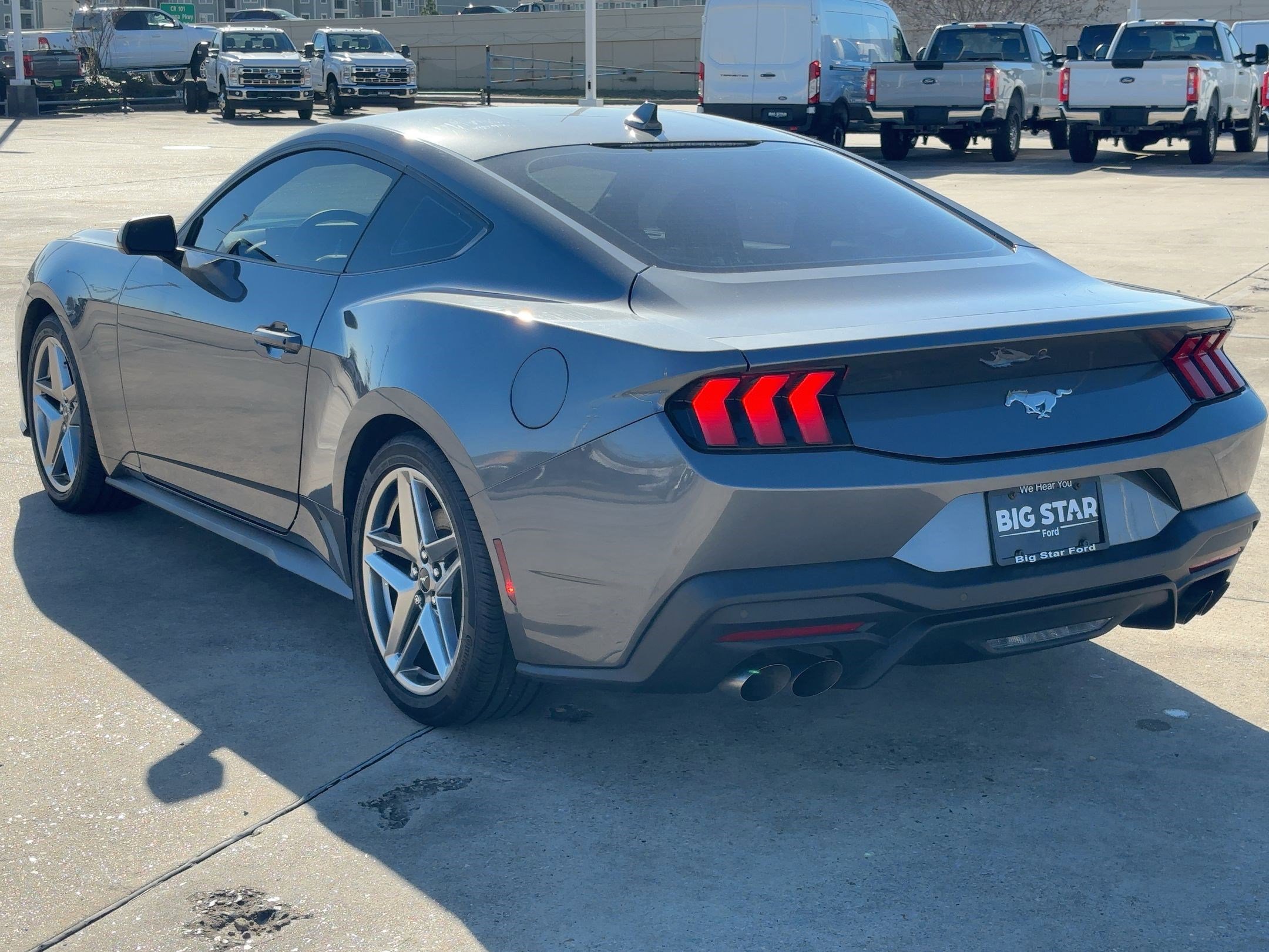 Used 2024 Ford Mustang EcoBoost image 6