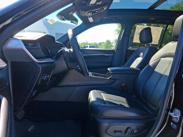 New 2027 Jeep Grand Cherokee Limited AWD/4WD image 10