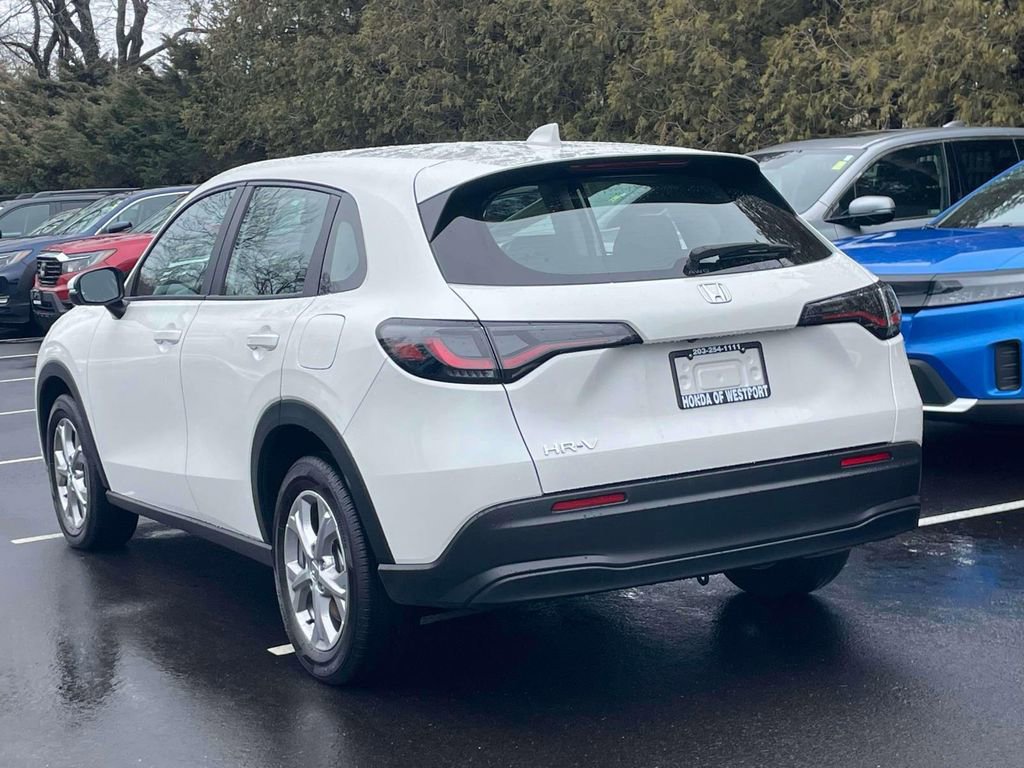 Certified 2025 Honda HR-V LX image 6