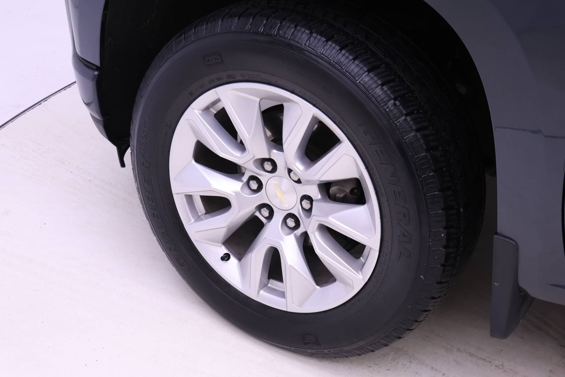 Used 2021 Chevrolet Silverado 1500 Custom w/ LPO, Dark Essentials Package image 14