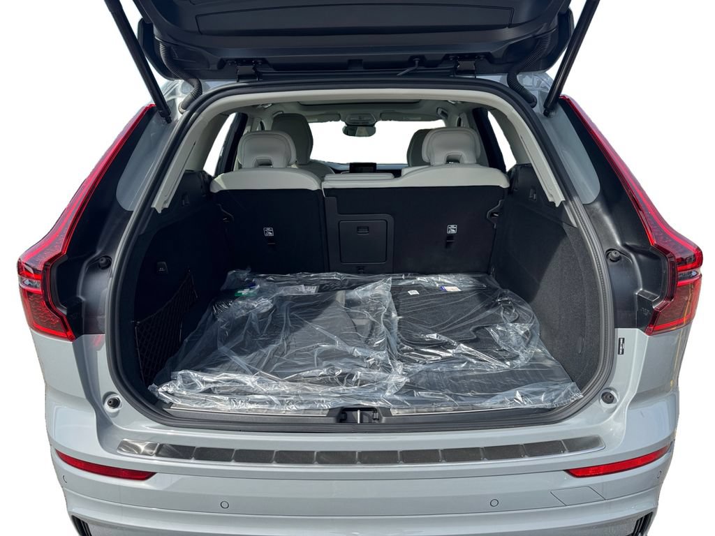 New 2026 Volvo XC60 B5 Ultra w/ Protection Package Premier AWD/4WD image 5