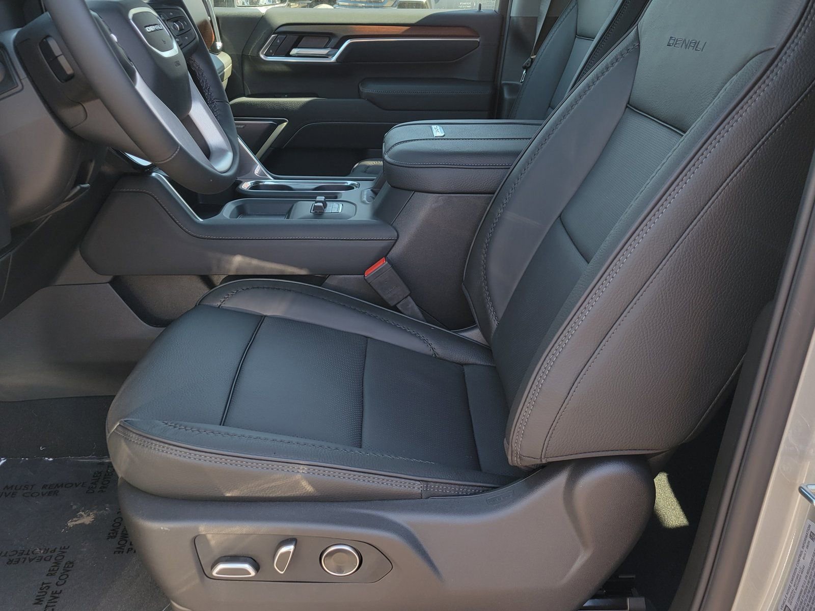 New 2026 GMC Sierra 3500 Denali w/ Denali Reserve Package image 6