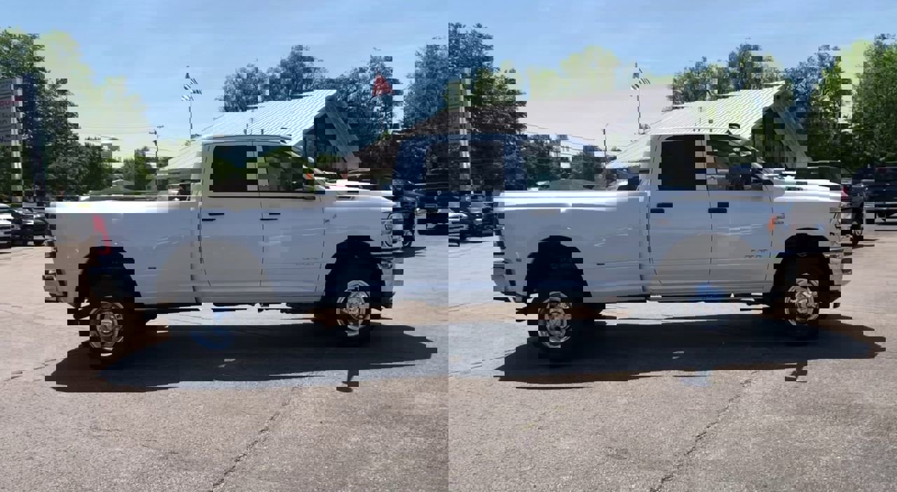 Used 2019 RAM 3500 Tradesman image 9