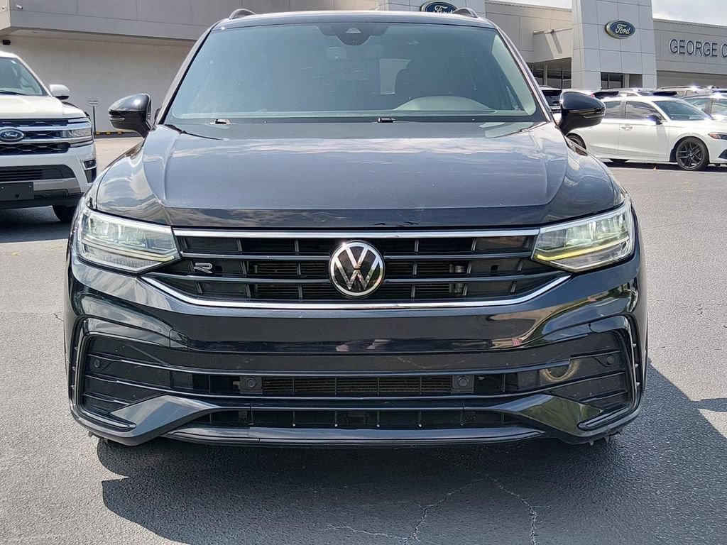 Used 2023 Volkswagen Tiguan SE R-Line FWD image 9