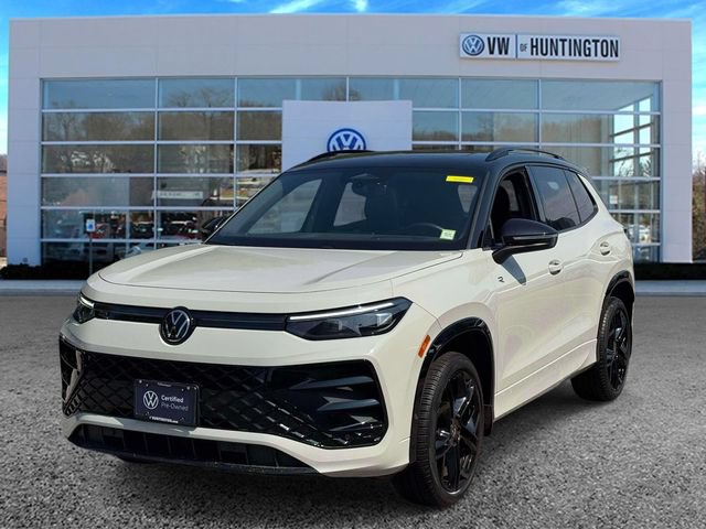 Certified 2026 Volkswagen Tiguan SE R-Line w/ Tiguan Adventure Package AWD/4WD image 2