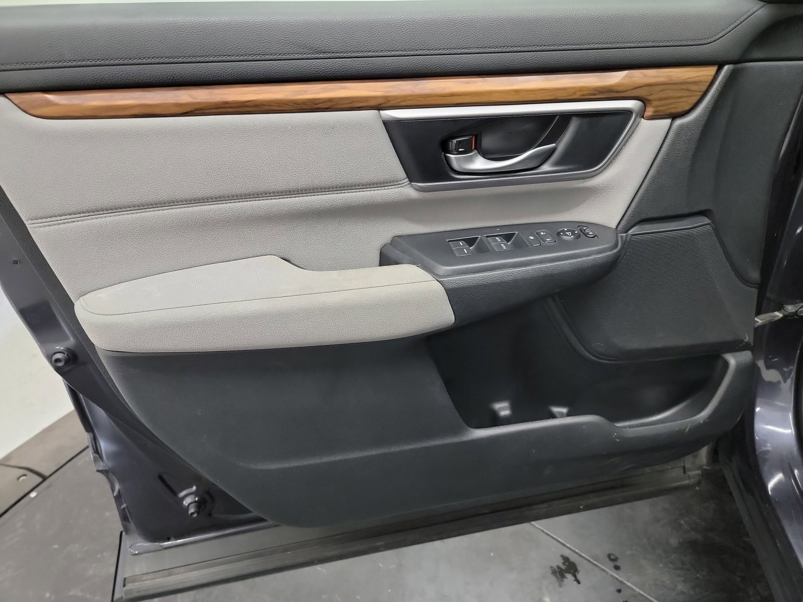 Used 2019 Honda CR-V EX image 13