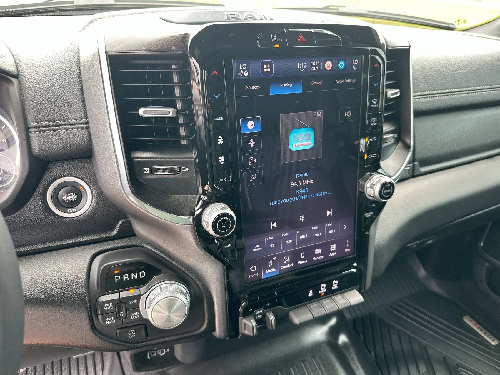 Used 2025 RAM 1500 Laramie AWD/4WD image 16