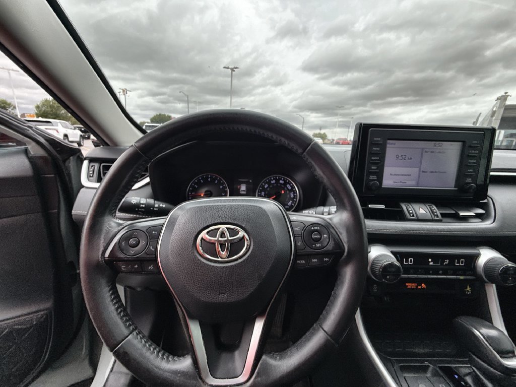 Used 2019 Toyota RAV4 XLE Premium w/ Carpet Mat Package FWD image 17