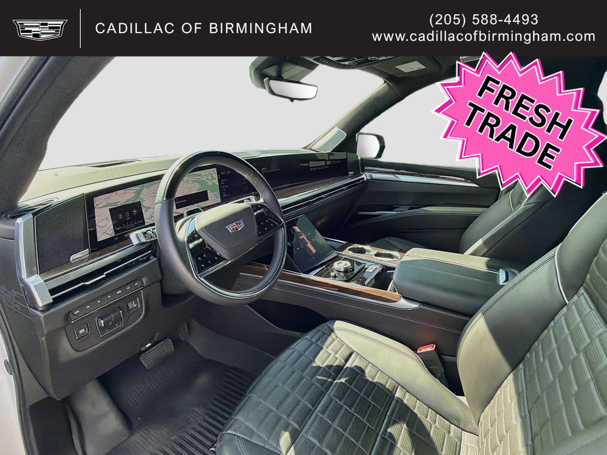 Used 2025 Cadillac Escalade Sport Platinum w/ LPO, ONYX Package AWD/4WD image 4