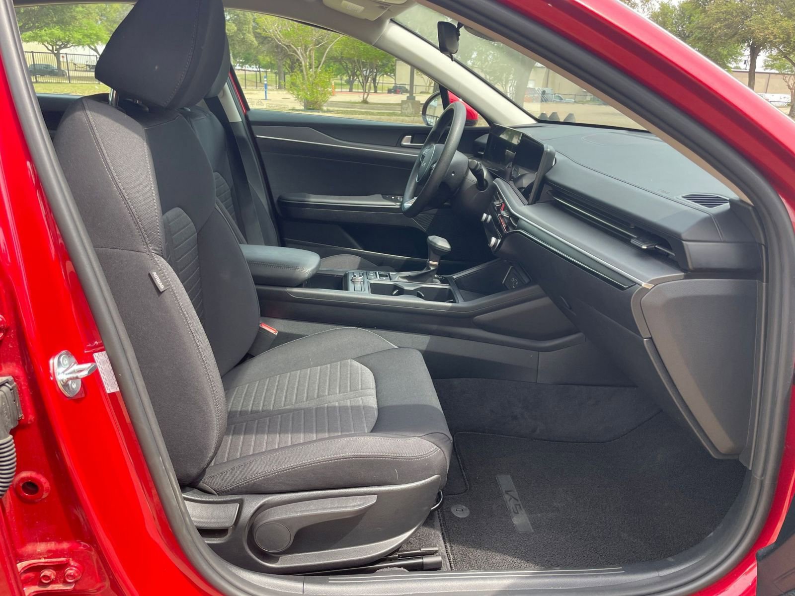 Used 2025 Kia K5 LXS image 39