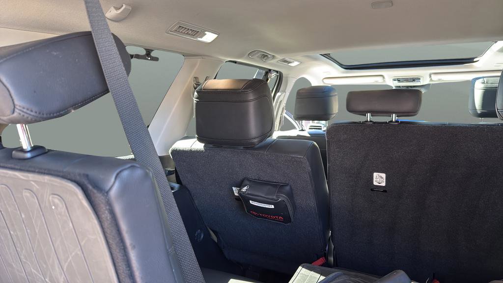 Used 2023 Toyota Sequoia Limited image 18