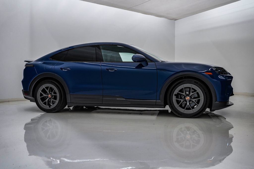 New 2026 Porsche Cayenne S AWD/4WD image 9
