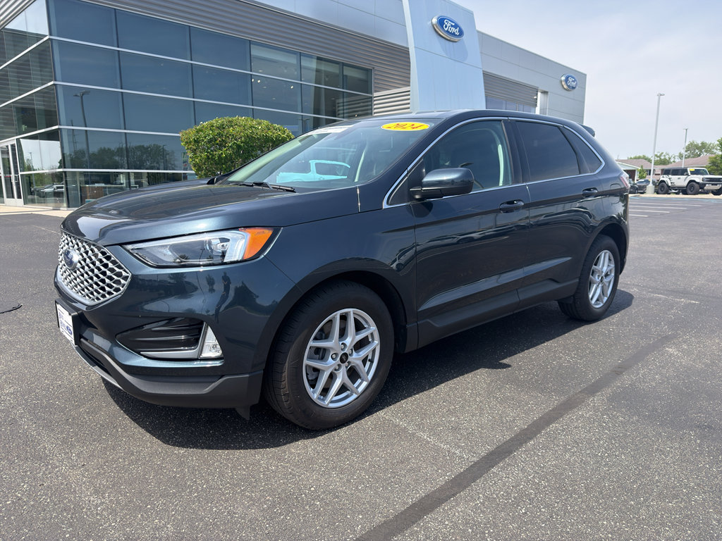 Used 2024 Ford Edge SEL w/ Convenience Package AWD/4WD image 2