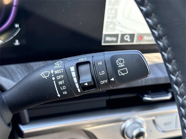 Used 2023 Kia Telluride EX w/ EX Captain's Chair Package image 26