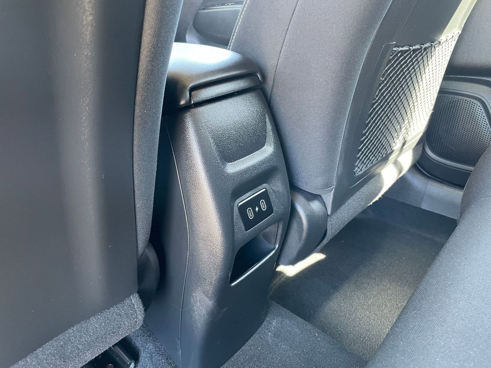 Used 2025 Hyundai Venue SEL image 22