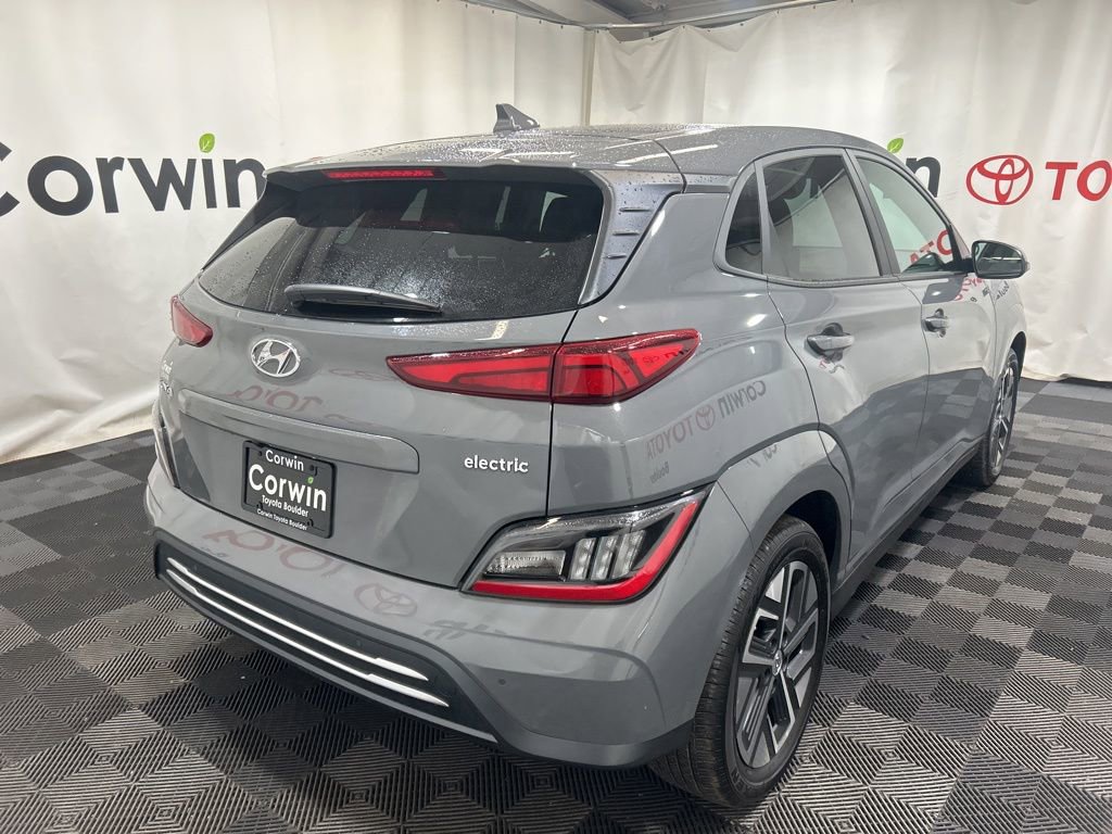 Used 2023 Hyundai Kona Limited w/ Cargo Package image 10