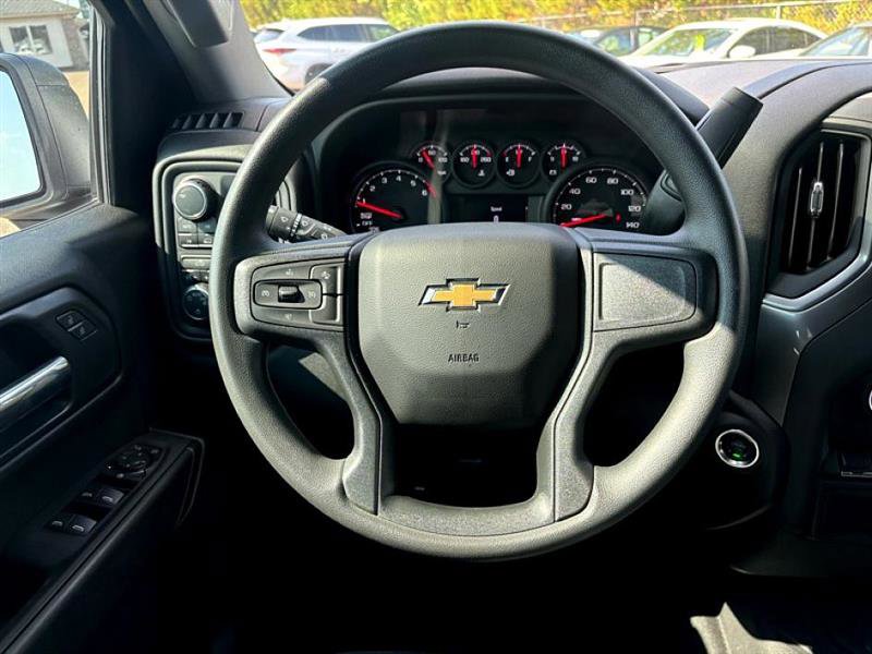 Used 2025 Chevrolet Silverado 1500 Custom image 19