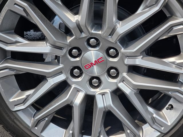 New 2026 GMC Yukon Denali w/ Denali Reserve Package AWD/4WD image 11