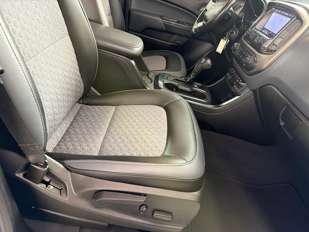 Used 2019 Chevrolet Colorado Z71 AWD/4WD image 22