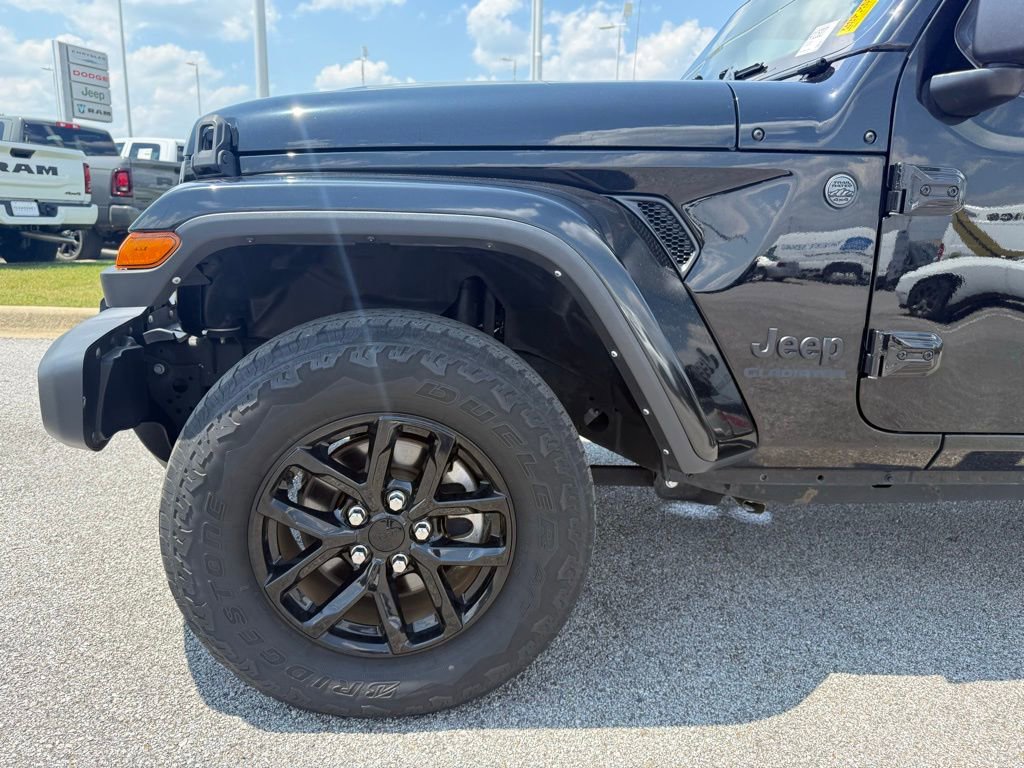 Used 2022 Jeep Gladiator Sport AWD/4WD image 26