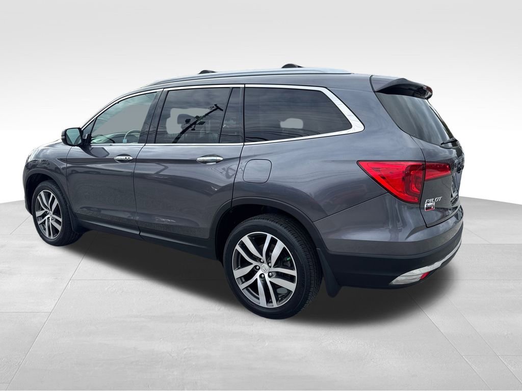 Used 2017 Honda Pilot Elite image 3