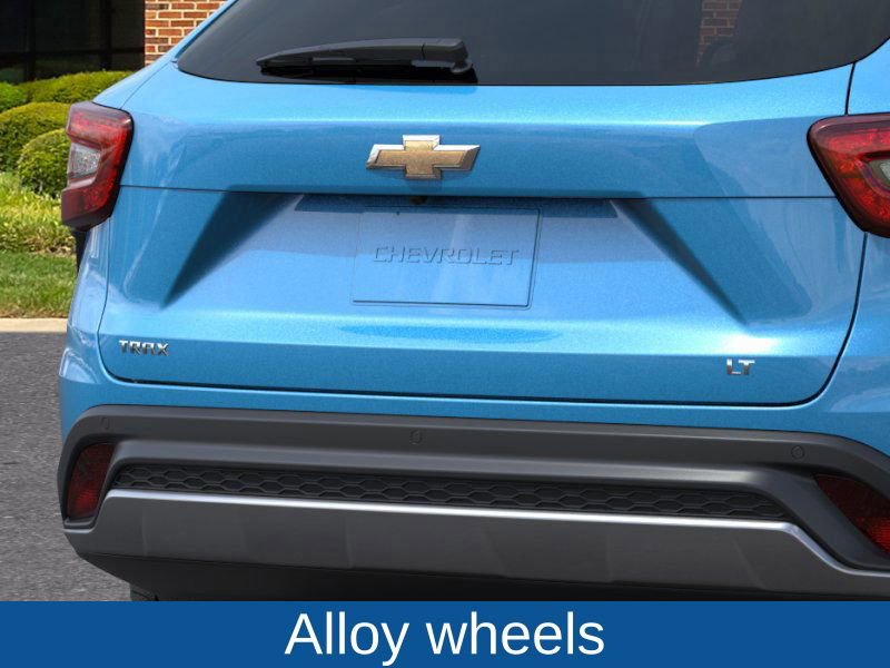 New 2026 Chevrolet Trax LT w/ Driver Confidence Package image 14