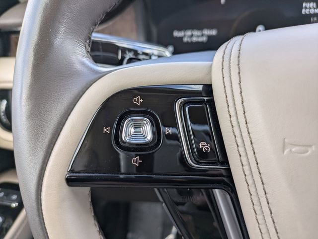 Used 2021 Lincoln Aviator Reserve w/ Equipment Group 201A image 29