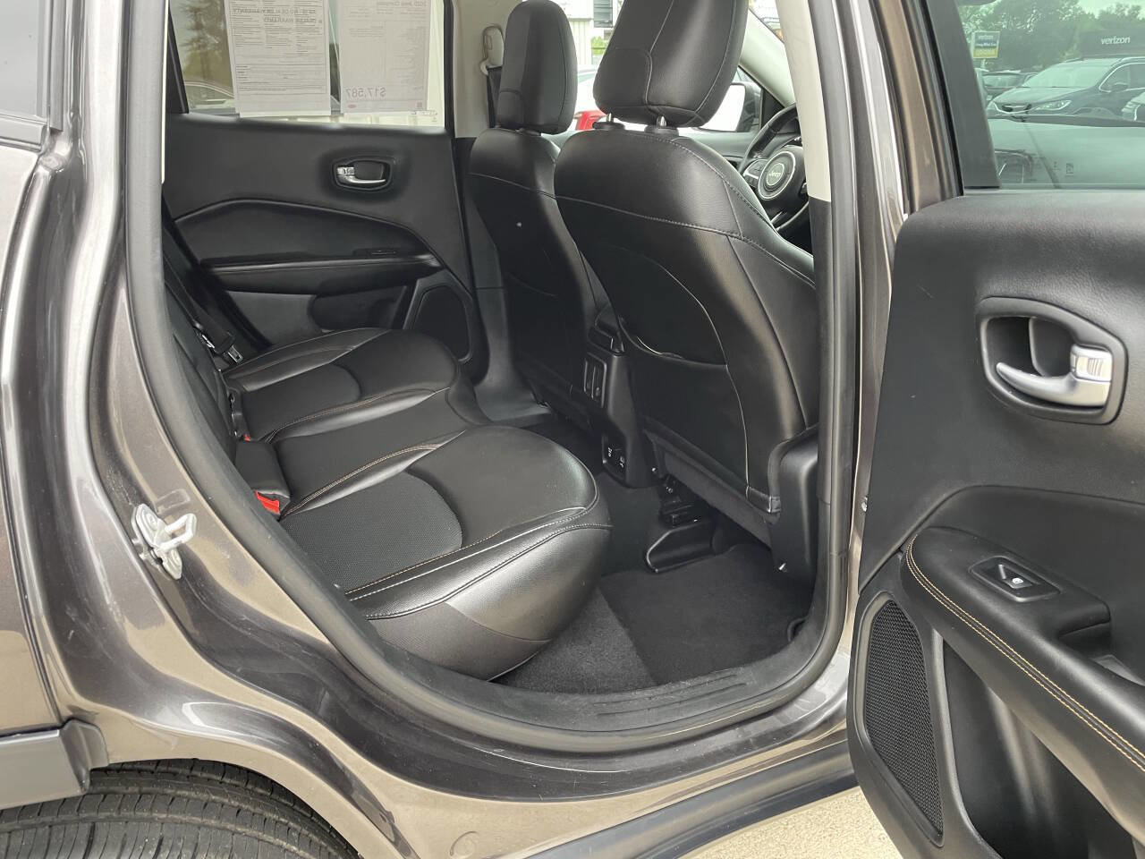 Used 2020 Jeep Compass Limited image 12
