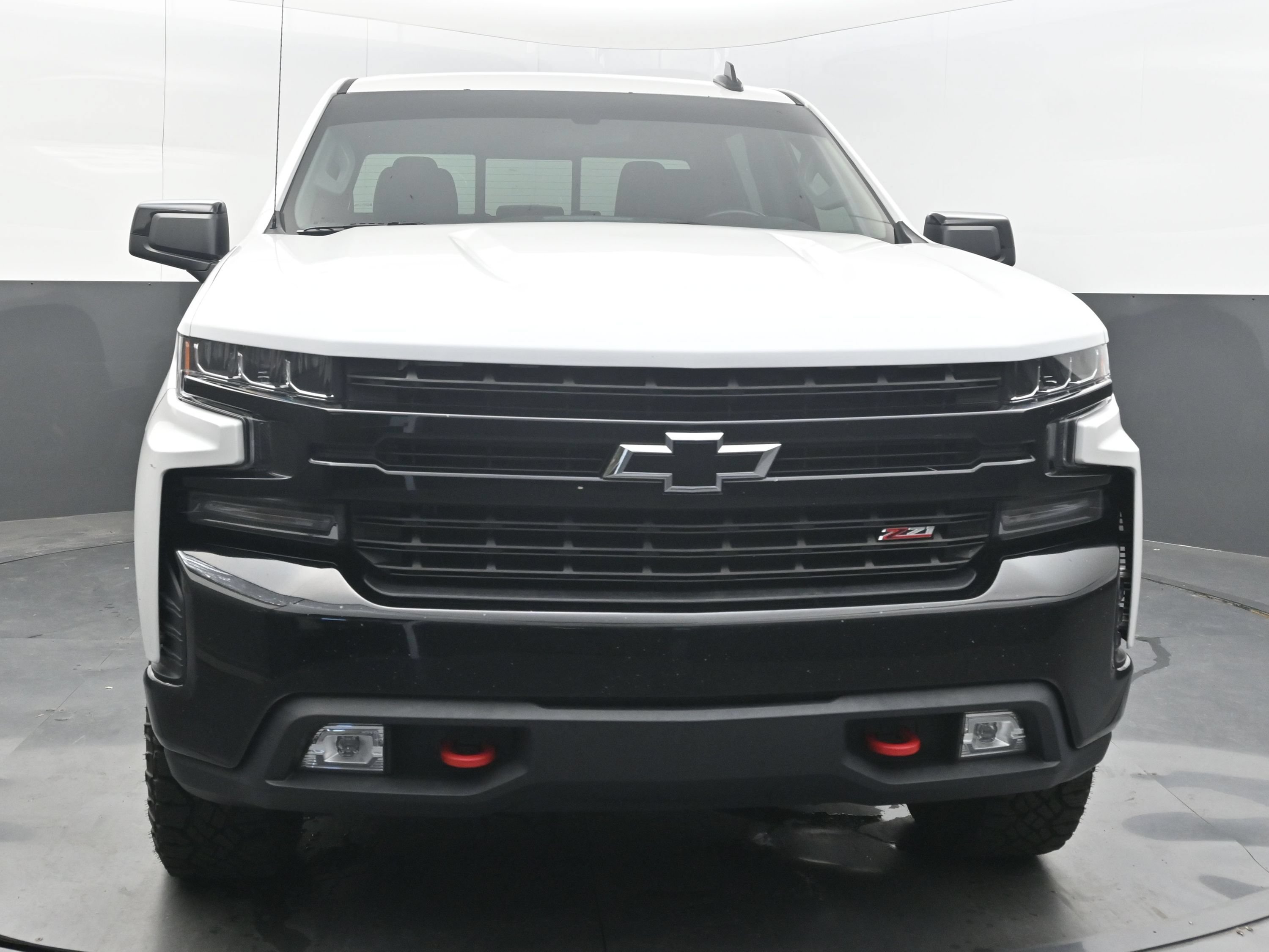 Used 2020 Chevrolet Silverado 1500 LT Trail Boss AWD/4WD image 3