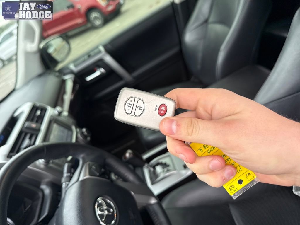 Used 2019 Toyota 4Runner Limited image 32